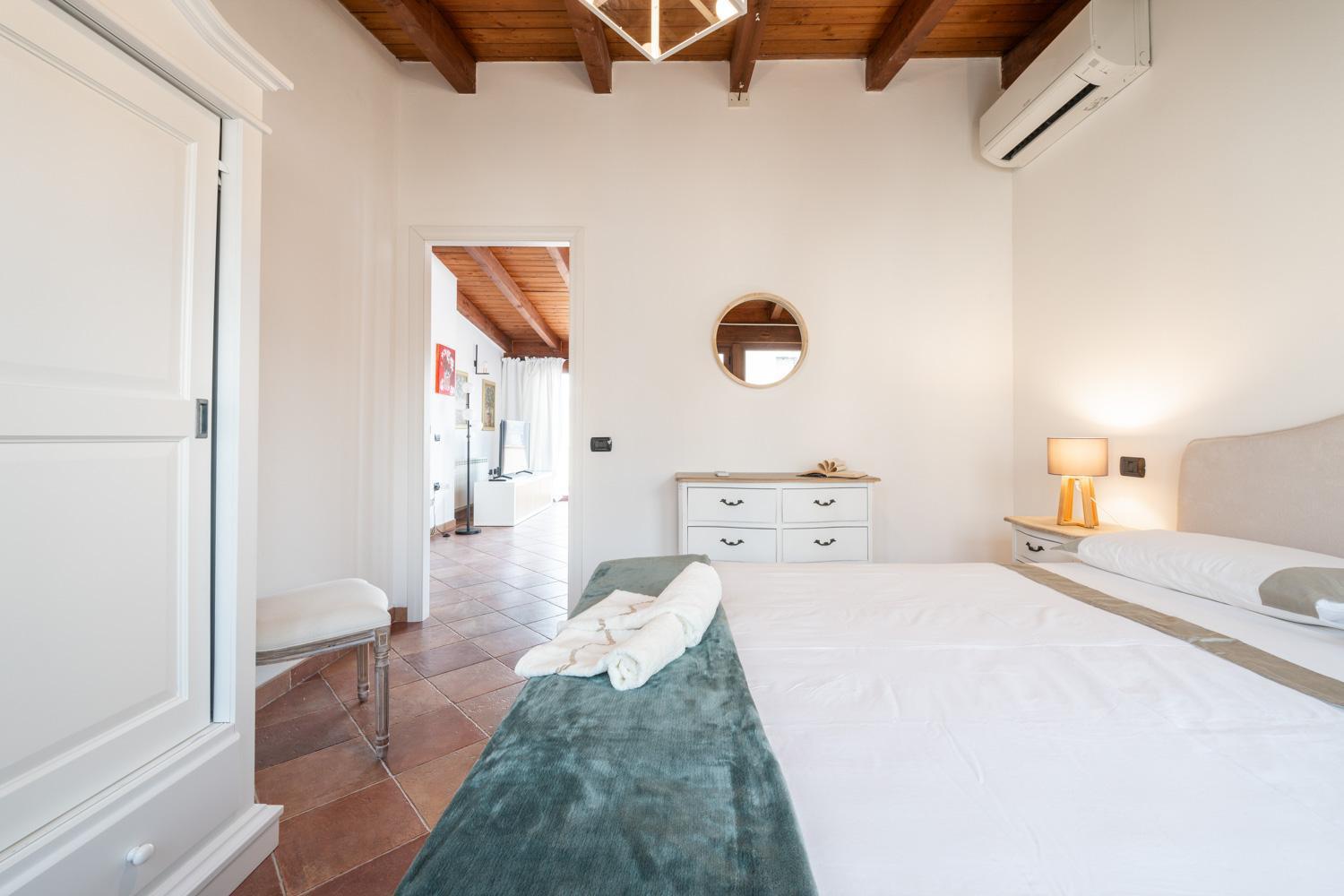 Greta House San Benedetto Apartment กาญารี ภายนอก รูปภาพ